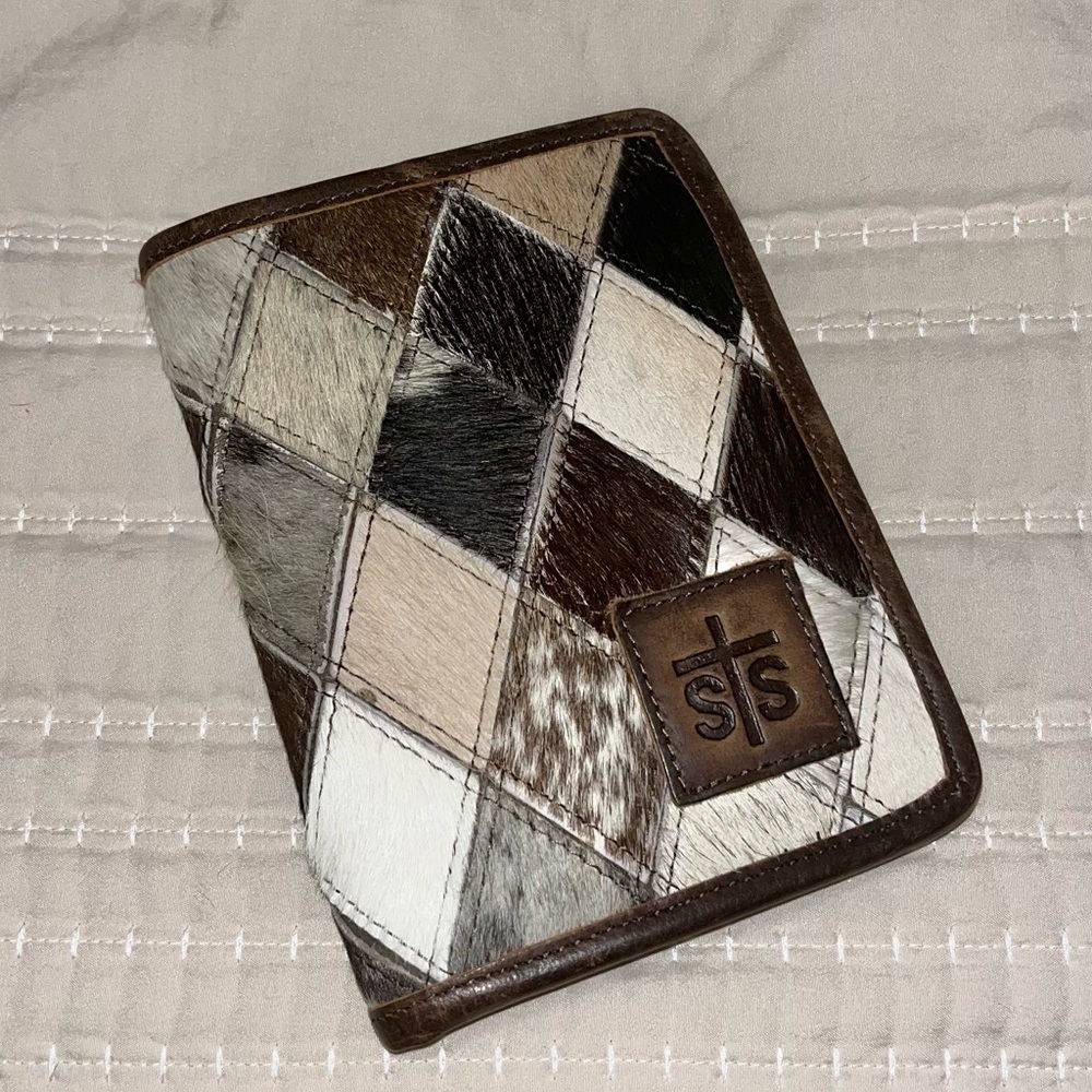 STS Ranchwear Cowhide Wallet